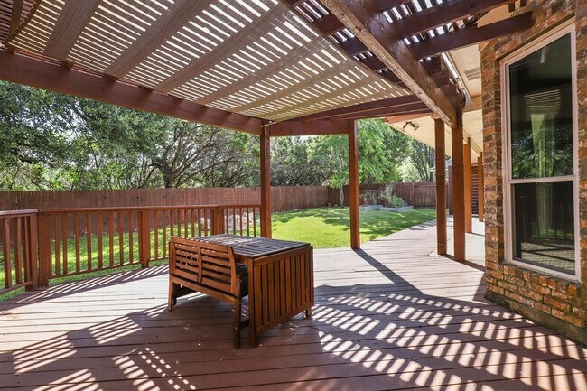 Building Photo - 18121 Whitewater Cove