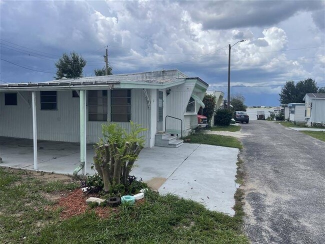 Building Photo - 2900 FL-17