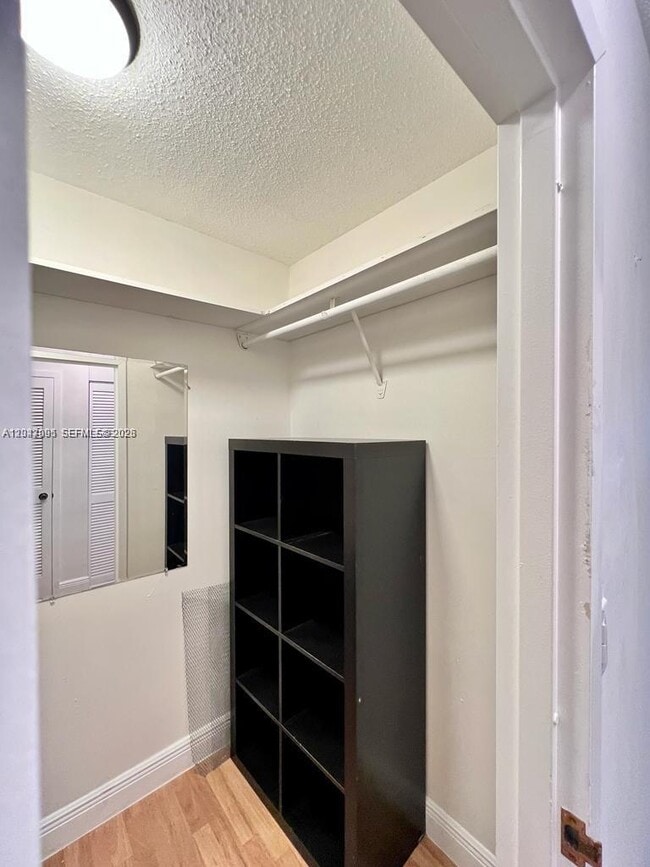 Building Photo - 2030 S Ocean Dr