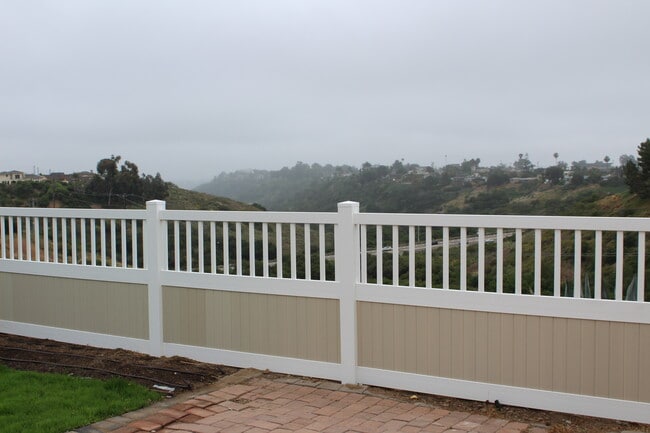 Building Photo - 4649 Mt Armet Dr