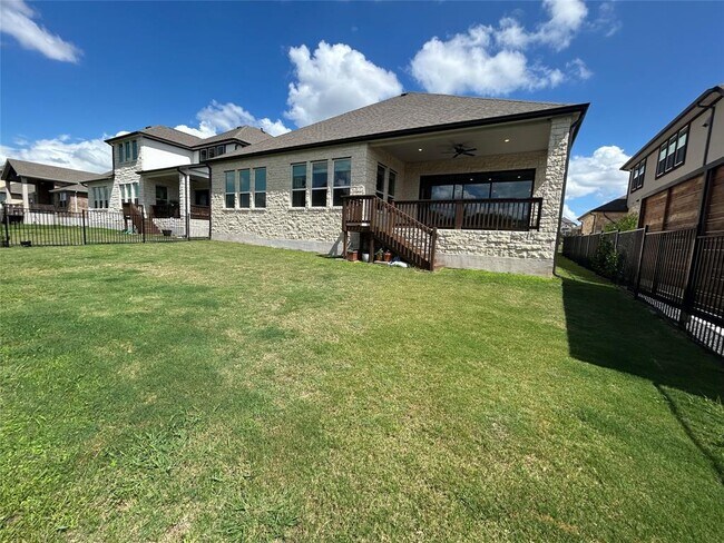 Building Photo - 1801 Cullera Dr