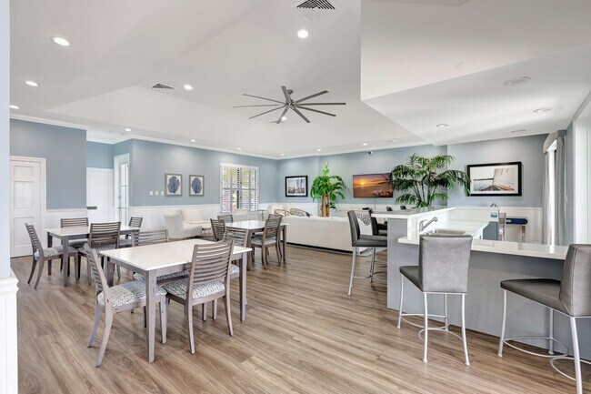 Building Photo - 2299 Treasure Isle Dr