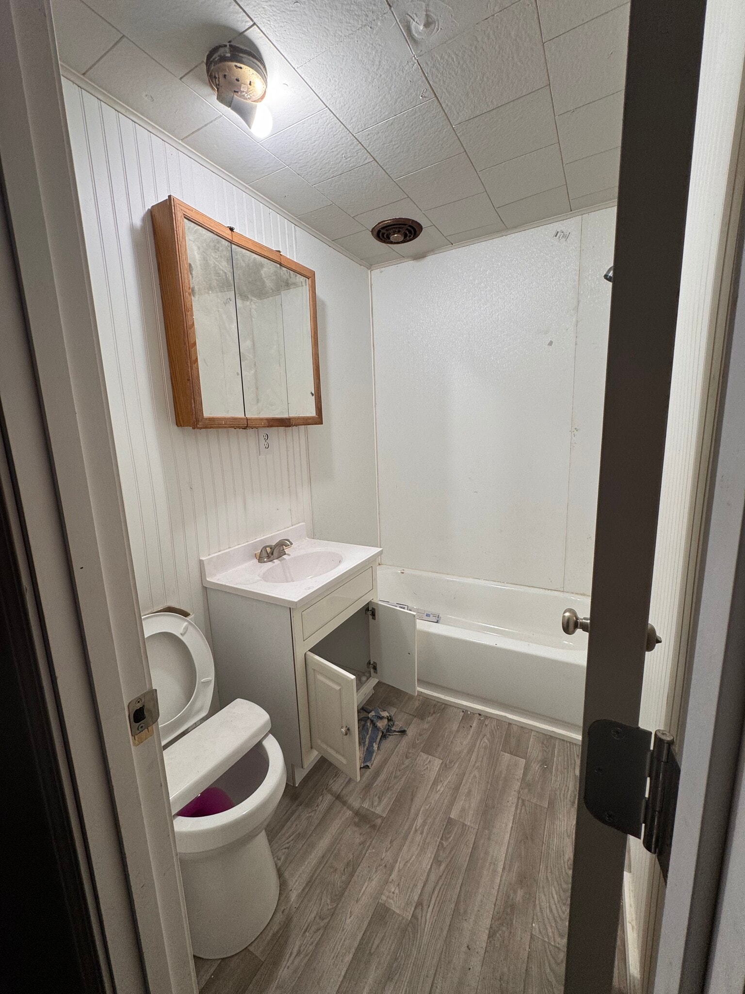 Building Photo - 2127 Rains St