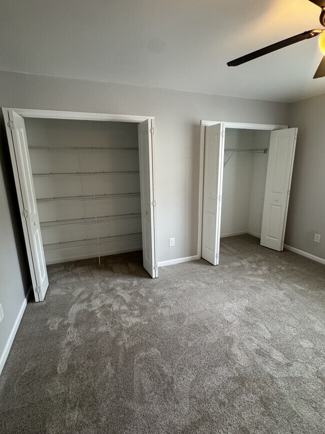 Building Photo - 617 Rockland Dr