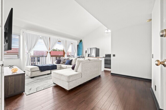 Building Photo - 84-621-755 Ala Mahiku St