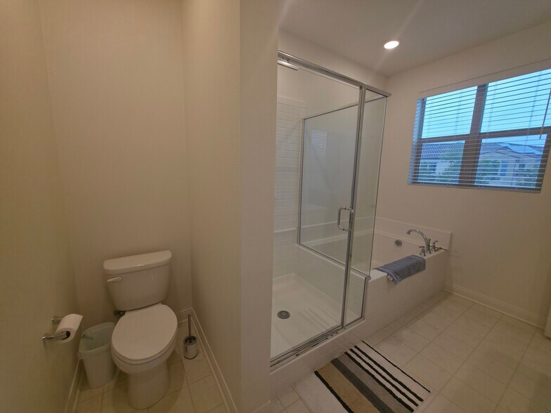 Building Photo - 12120 Blue Sky Ct