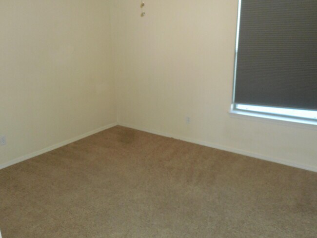 Building Photo - 11232 Whitey Ford St