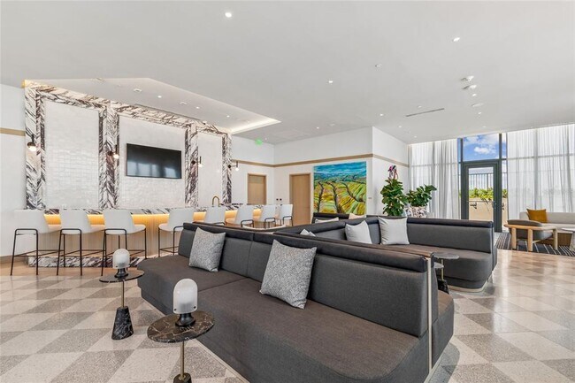 Building Photo - 3015 S Ysabella Ave