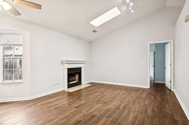 Building Photo - Welcome to this beautifully remodeled sing...