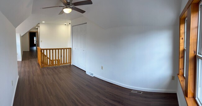 Building Photo - 413 Grant Ave