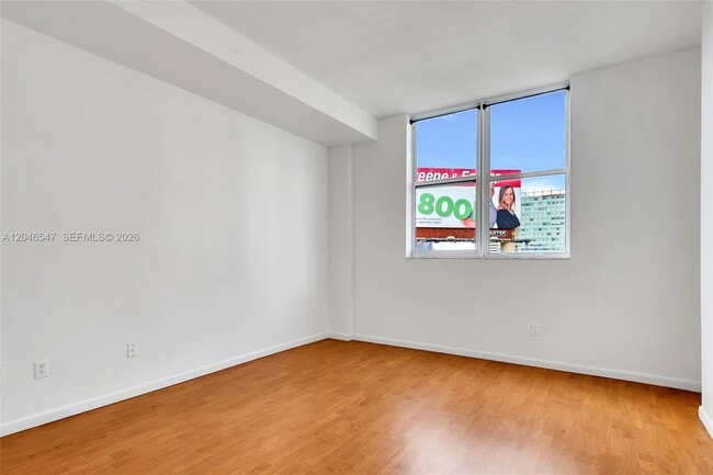 Building Photo - 1350 NW 8th Ct
