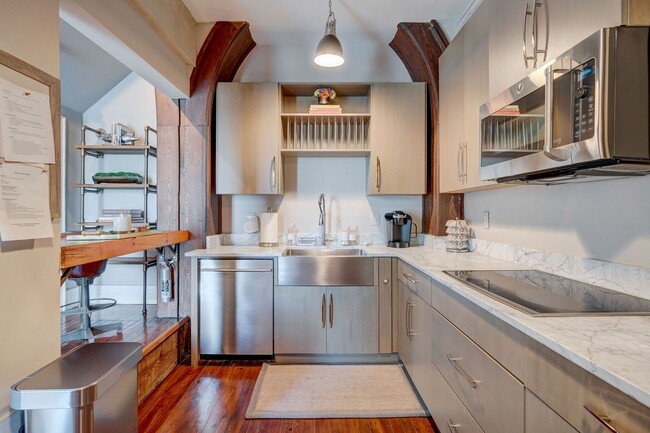 Building Photo - Luxury Furnished River View Condo in the Heart of Downtown Wilmington