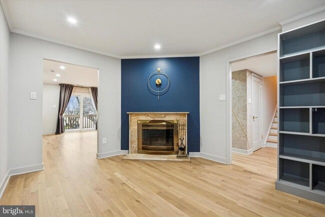 Primary Photo - 42 Golf Club Dr