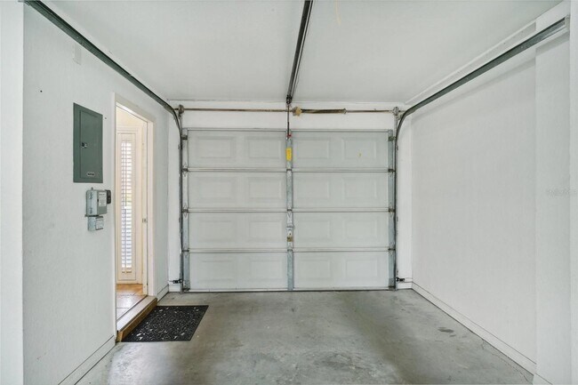 Building Photo - 637 Pinellas Bayway