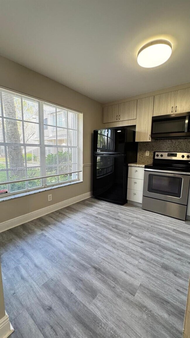 Building Photo - 12153 NW 36th Pl