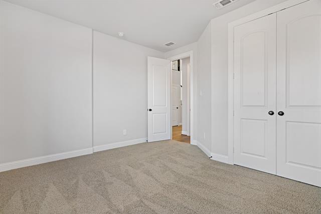 Building Photo - 124 Spanish Bluebell Dr