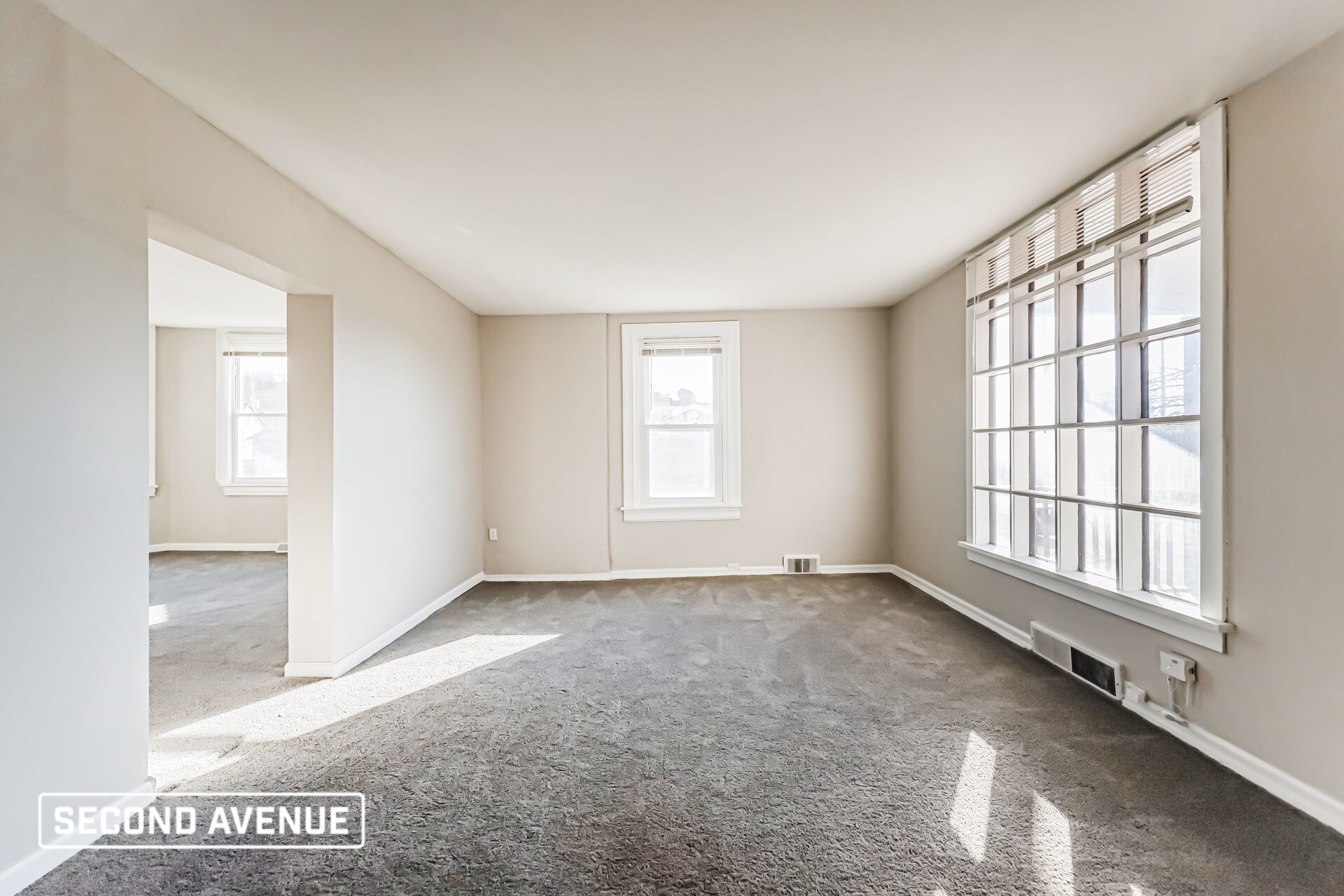 Building Photo - 719 2nd St