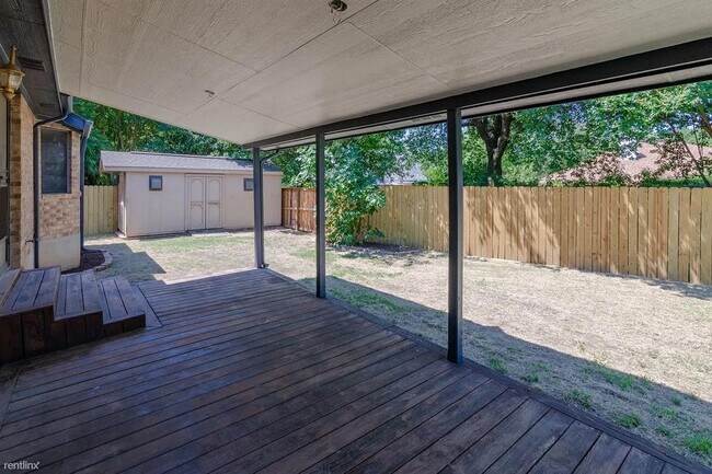 Building Photo - 6707 Carisbrooke Ln