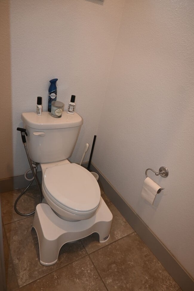 Building Photo - 10060 Carinata Dr