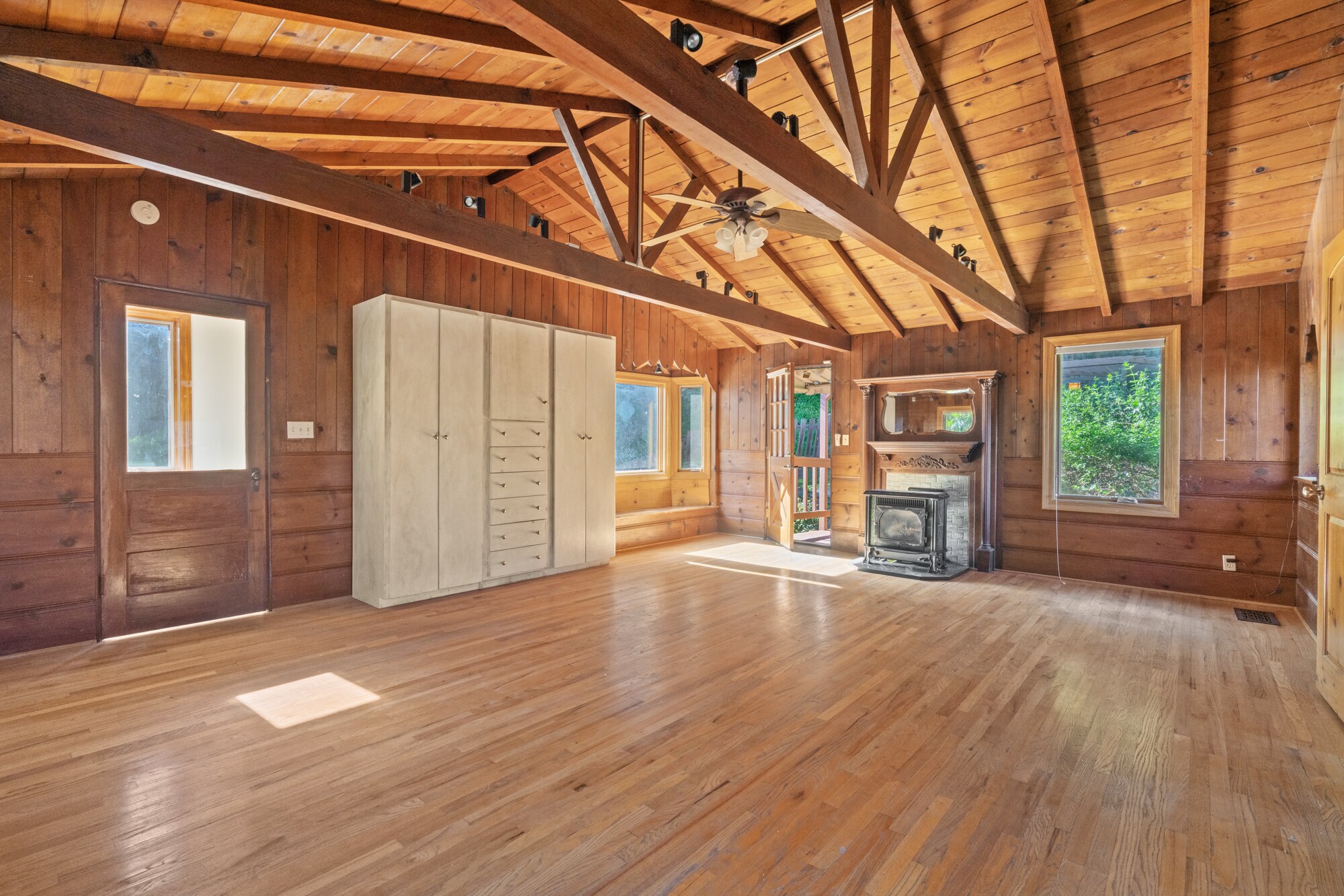 Building Photo - 3705 Fredonia Dr