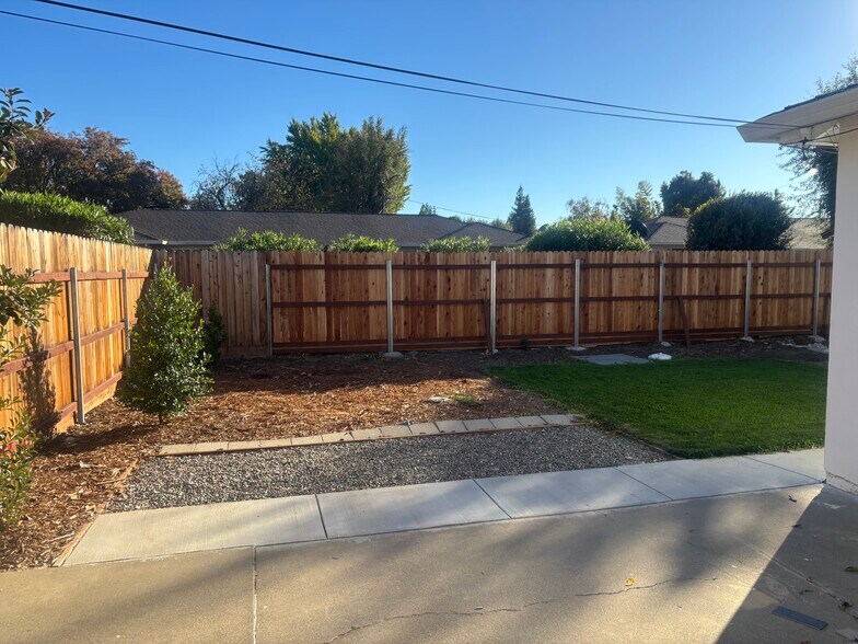 Backyard - 1168 West Cir