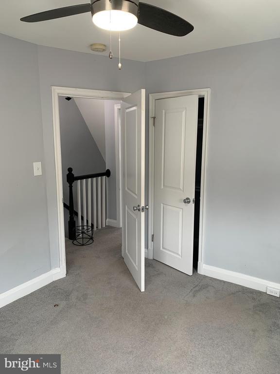 Building Photo - 4429 Newport Ave