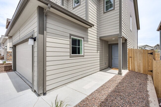 Building Photo - 8458 Blue Feather Lp