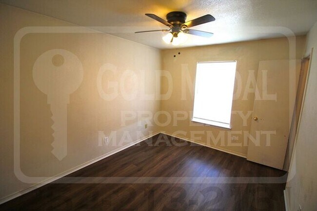 Building Photo - 1708 Windward Dr