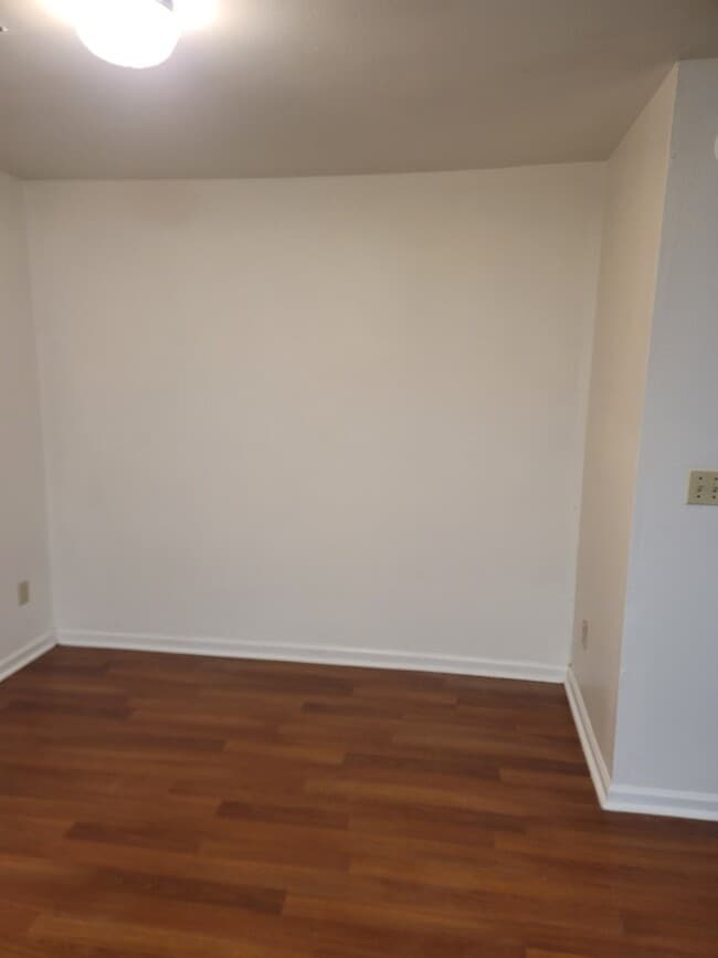 Building Photo - 2182 Timberwood Cir S