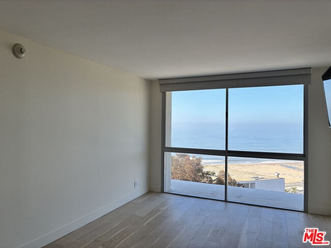 Building Photo - 201 Ocean Ave