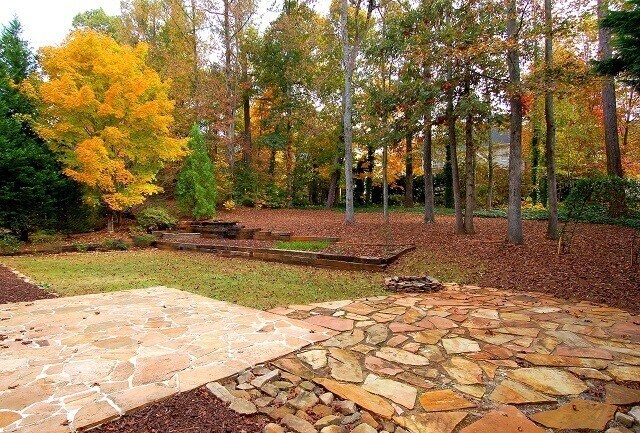 Building Photo - 340 Tall Timbers Dr