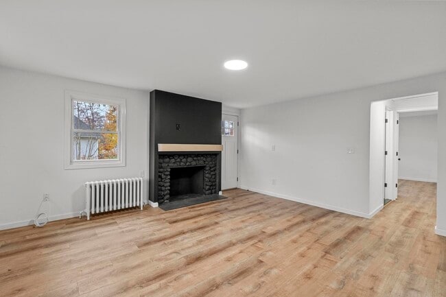 Building Photo - 5 Pine Trail