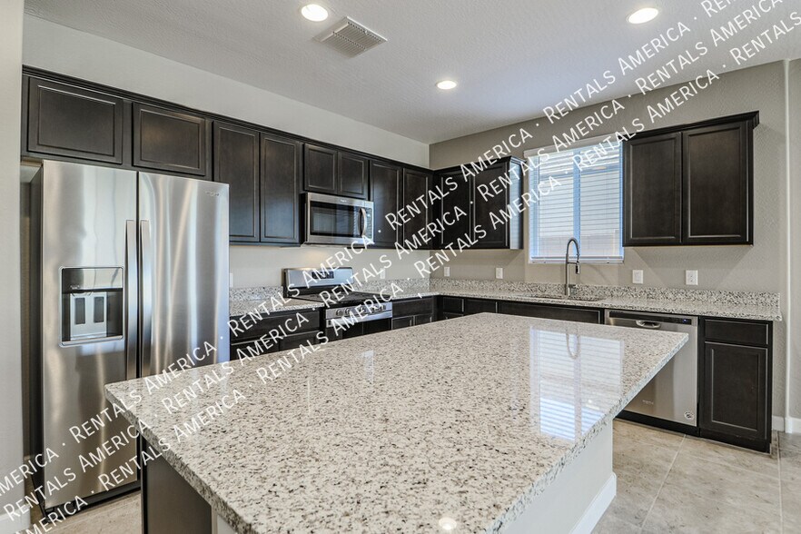 Building Photo - 8482 W Sonoma Way