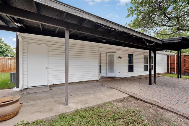 Building Photo - 936 Sugarberry Dr