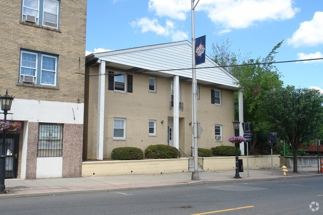 Building Photo - 239 Hamilton St