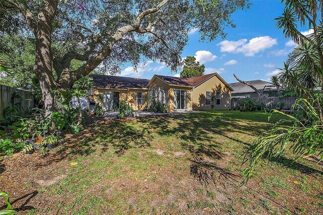 Building Photo - 1020 High Ridge Ct