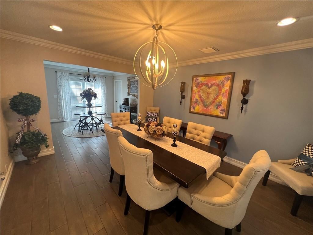 Building Photo - 5068 Beechwood Rd