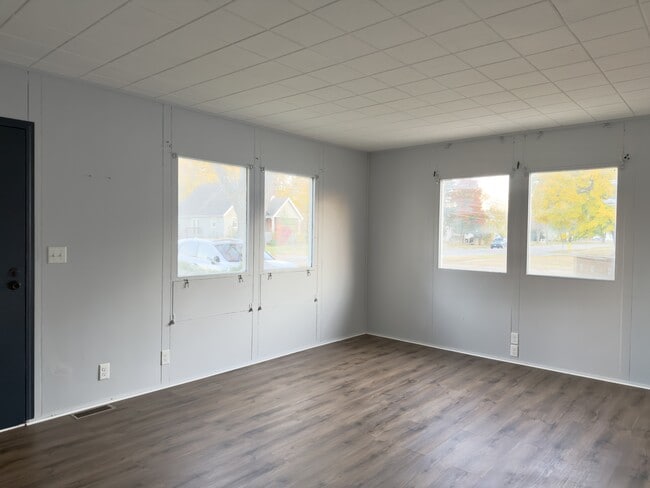 Building Photo - 2312 Ridge Ave