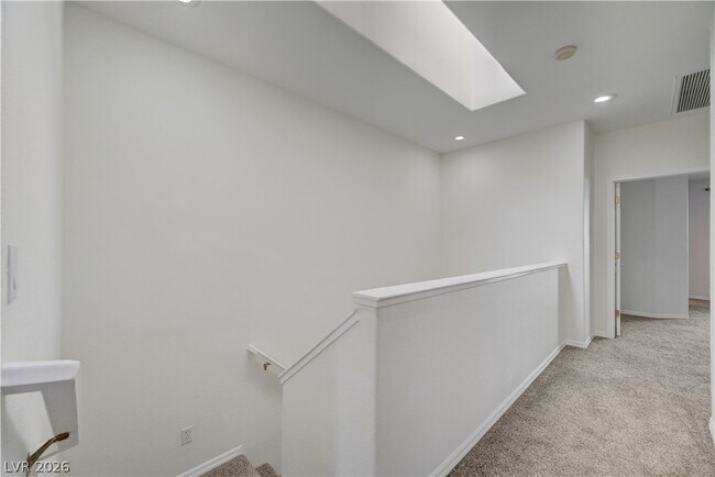 Building Photo - 9420 San Laguna Ct