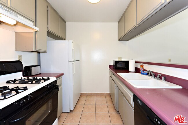 Building Photo - 3600 Bagley Ave