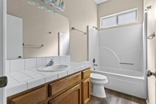 Building Photo - 10621 Tivoli Ct