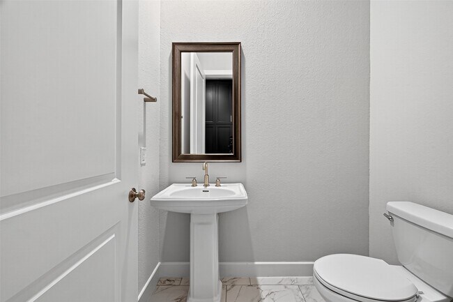 Building Photo - 28939 Shady Grove Ln