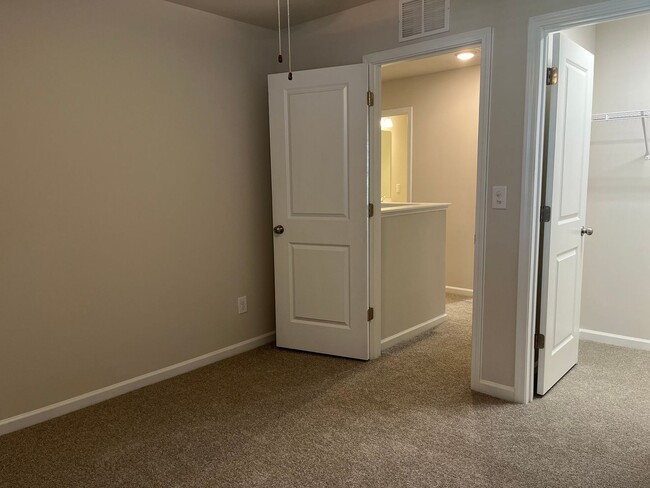 Building Photo - New Garner Townhome, Amazing Bedroom Suite...