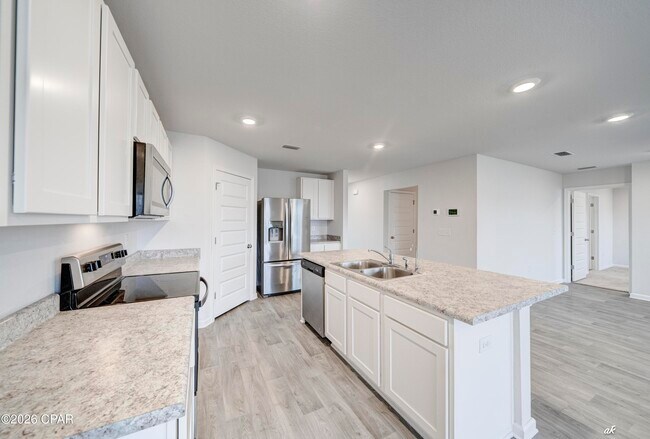 Building Photo - 4060 Silver Spur Rd