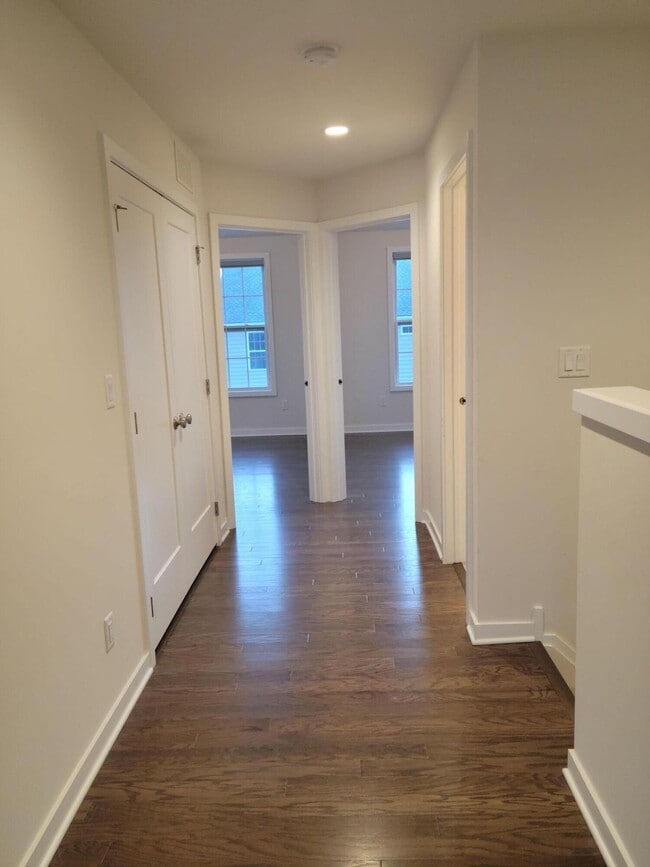 Building Photo - 2859 Hardwick Rd