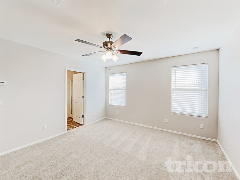 Building Photo - 40605 W Nicole Ct