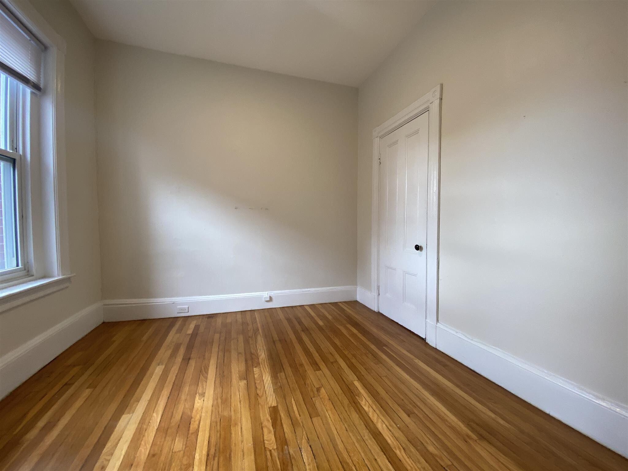 Building Photo - 863 Massachusetts Ave