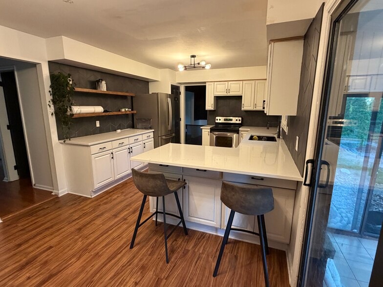 Kitchen - 758 Cricket Ln