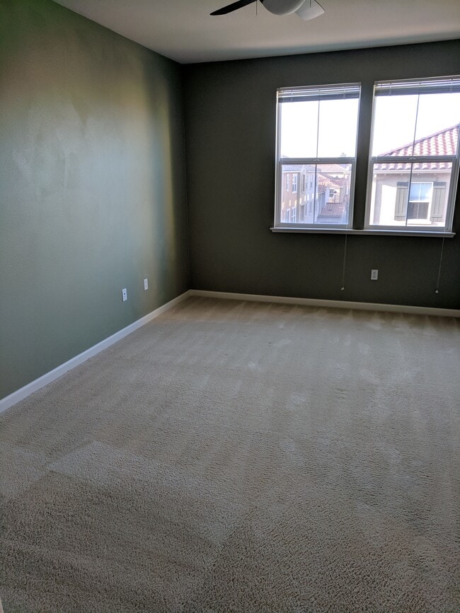 Master bedroom - 1883 Agnew Rd