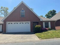 Building Photo - Move In Ready!!